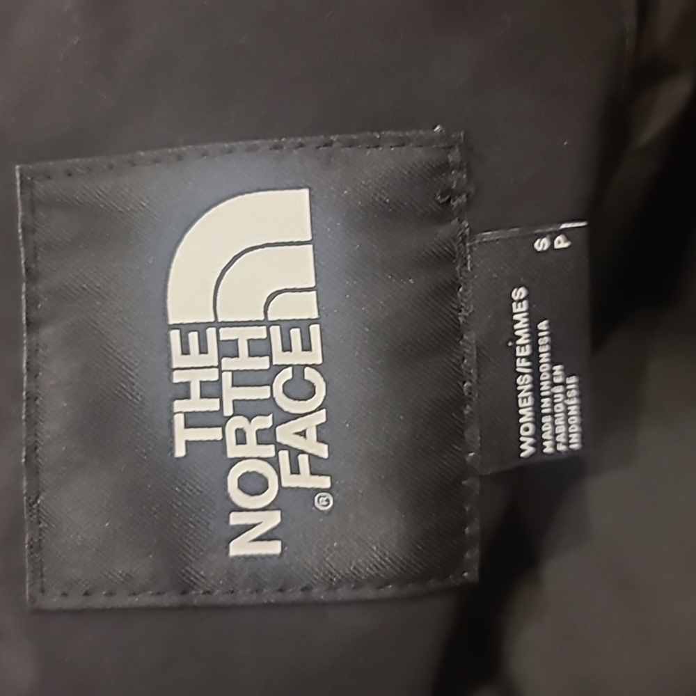 THE NORTH FACE Arctic Down Parka - Women's, BLACK - Picture 10 of 10